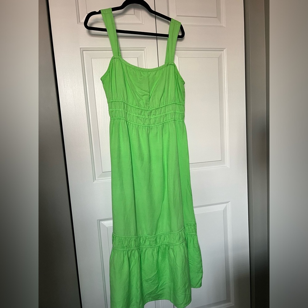 Loft bright green maxi sundress size large petite